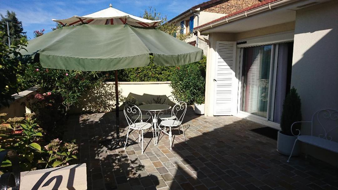 Chez Maryna Acomodação com café da manhã Longpont-sur-Orge Exterior foto